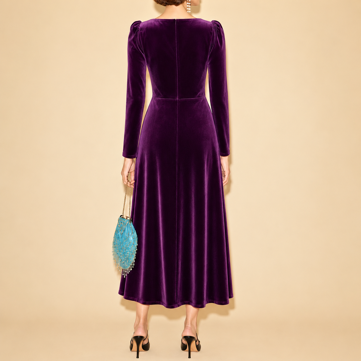 Vestido Midi De Terciopelo Morado Con Escote Cuadrado Y Mangas Largas